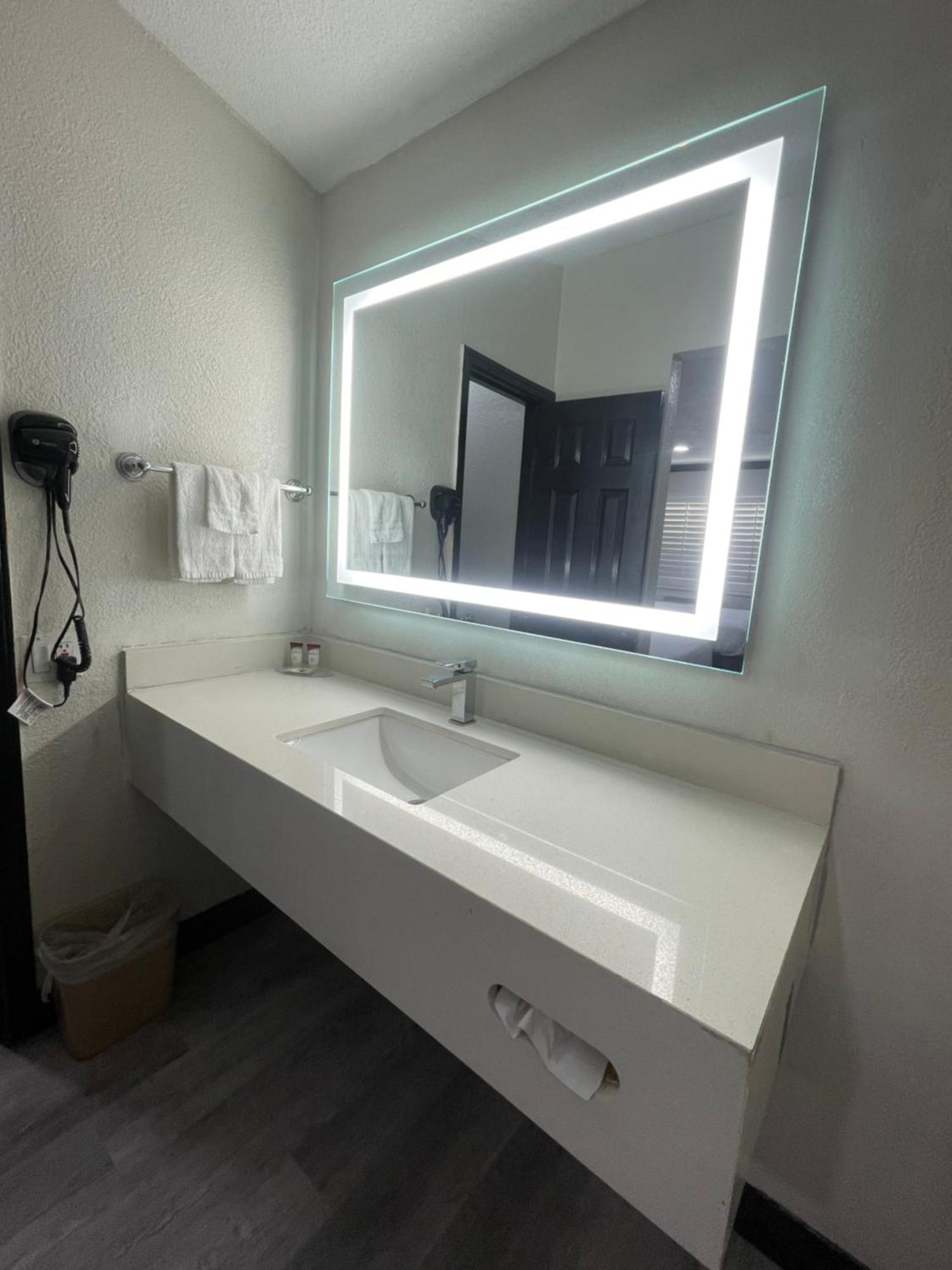 Escondido Lodge Экстерьер фото